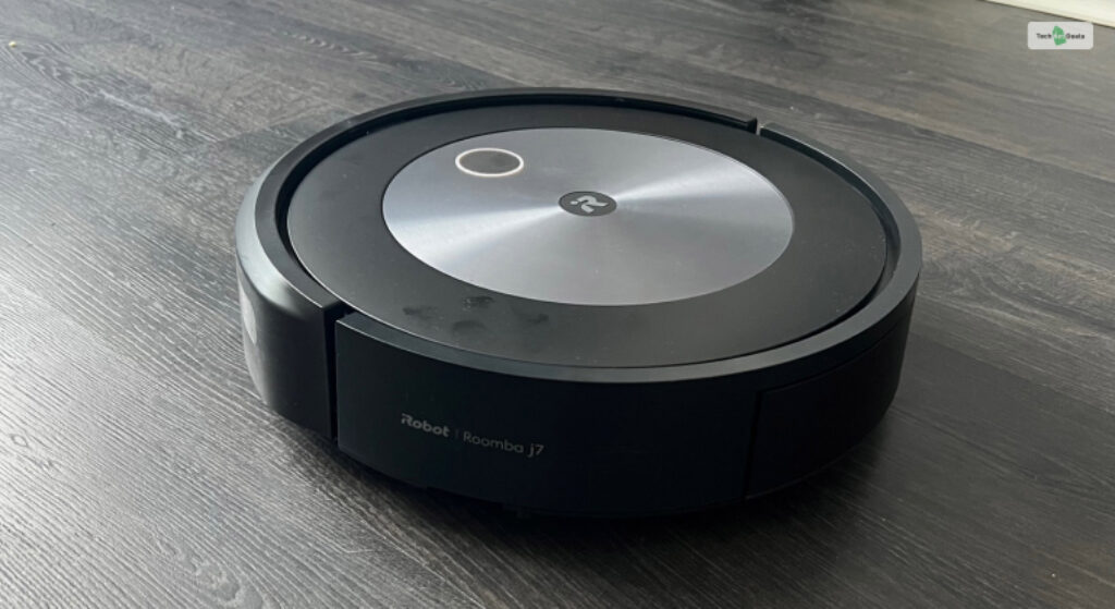 iRobot Roomba J7+  